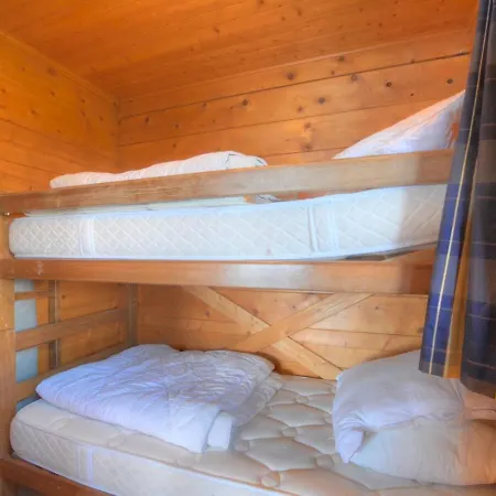 Cytises A Avec Vue Sur Les Alpes シャレー