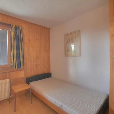 Cytises A Avec Vue Sur Les Alpes シャレー