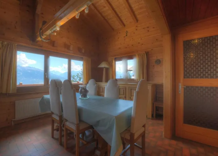 Cytises A Avec Vue Sur Les Alpes * アンゼール