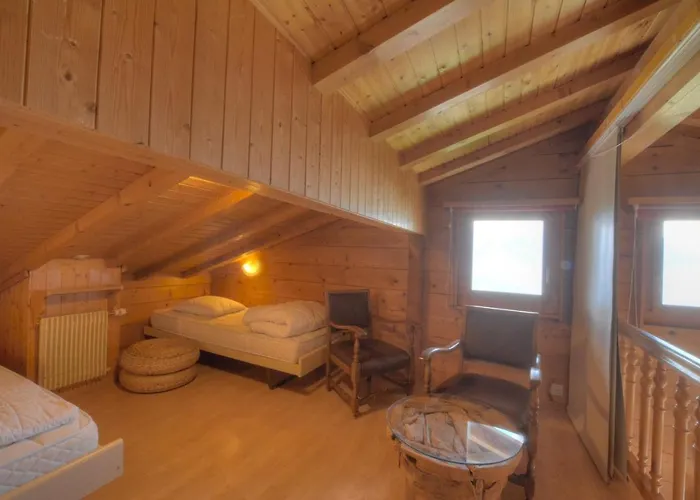 Cytises A Avec Vue Sur Les Alpes アンゼール